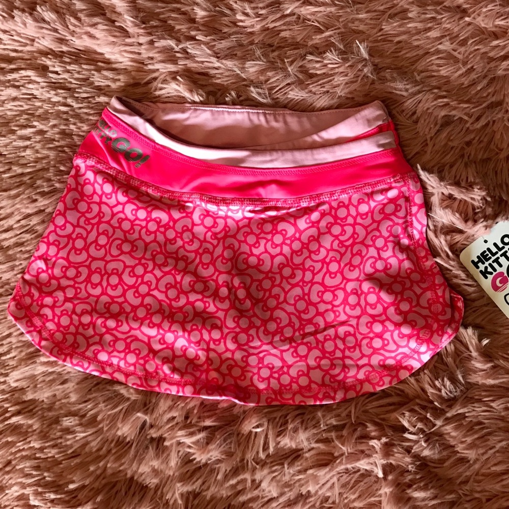 Super cute!! Hello Kitty tennis skirt toddlers. 🎾
